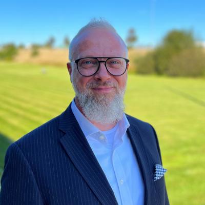 Simon-Peter Schneider